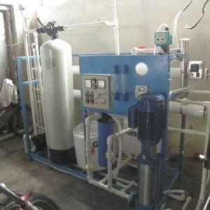A 1000 liter reverse osmosis plant for commercial use